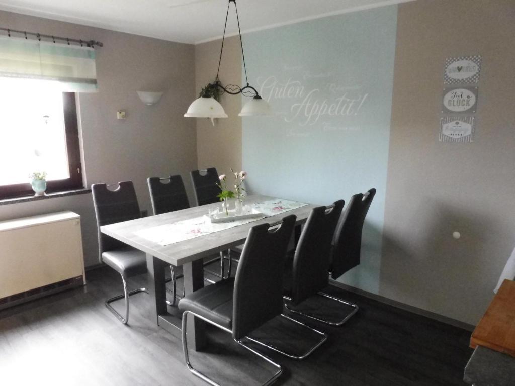Apartment With Terrace And Pool In The Garden Pracht Εξωτερικό φωτογραφία