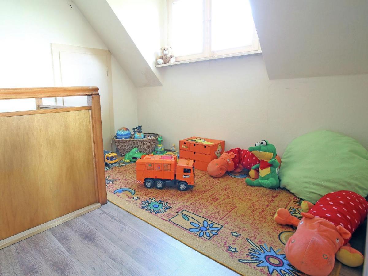 Apartment With Terrace And Pool In The Garden Pracht Εξωτερικό φωτογραφία