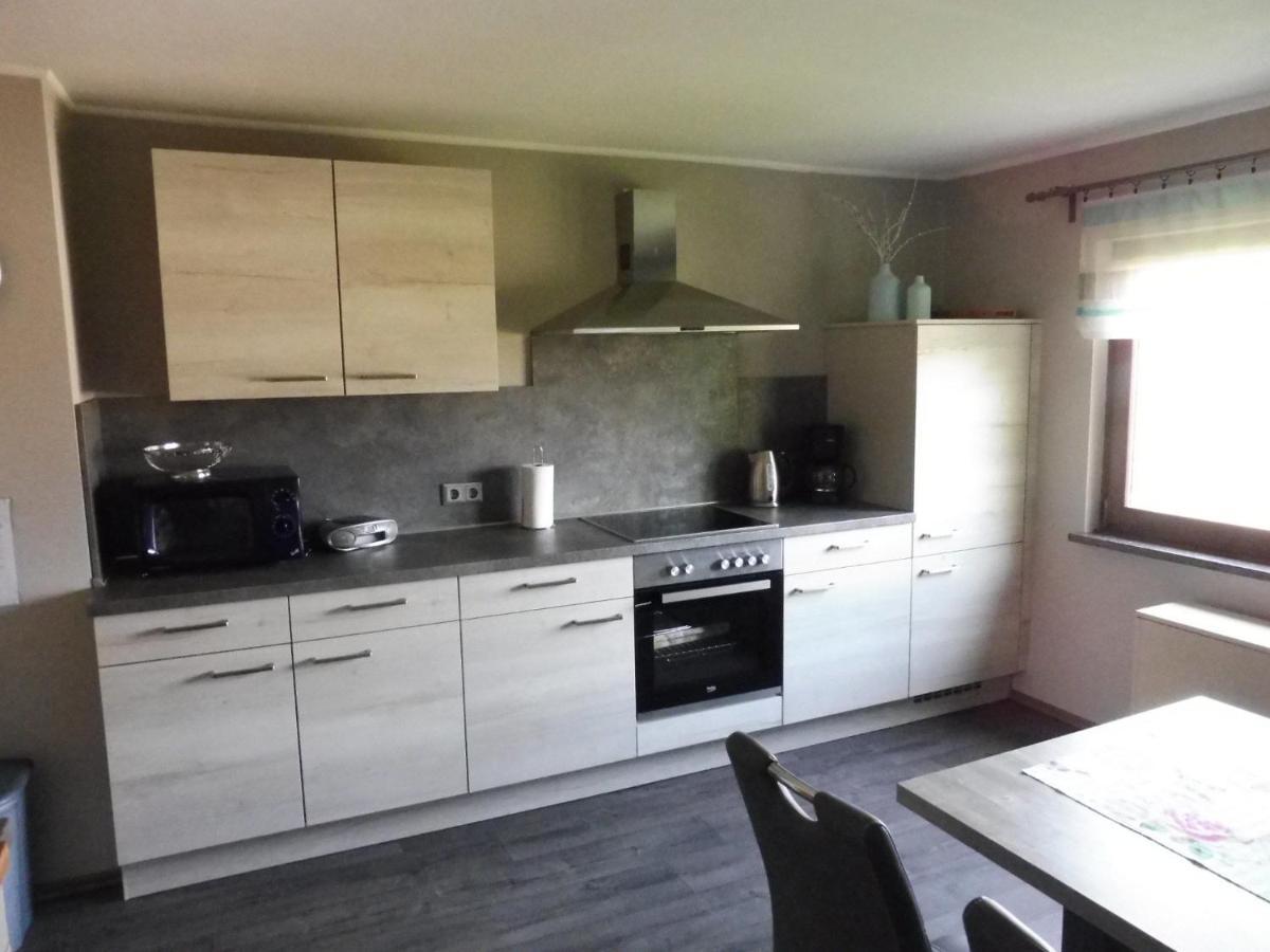 Apartment With Terrace And Pool In The Garden Pracht Εξωτερικό φωτογραφία
