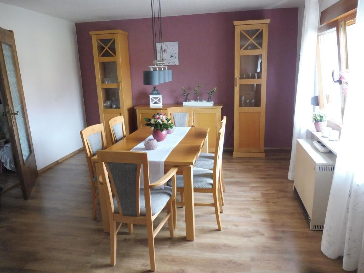 Apartment With Terrace And Pool In The Garden Pracht Εξωτερικό φωτογραφία